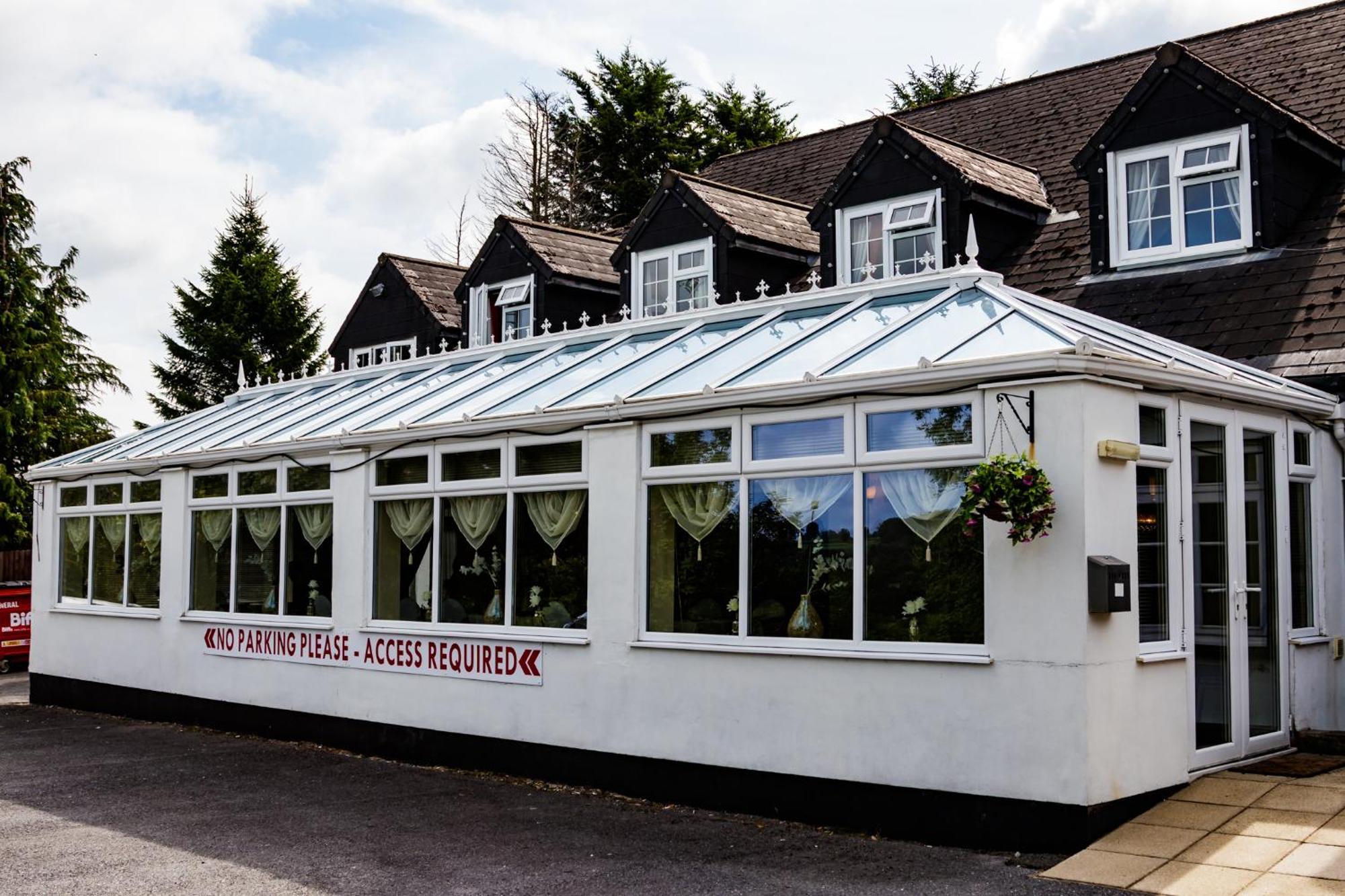 The White Hart Inn Llandeilo Exterior foto
